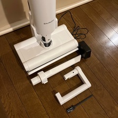 バルミューダ　コードレス掃除機　1/26まで　