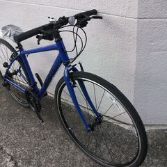 ☆新品・未使用　GIANT ESCAPE　R4　700×32C　 24段ギア ブルー　クロスバイク 自転車 　サイクルギャラリー周南の画像