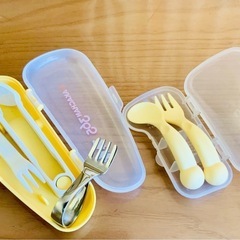 哺乳瓶、粉ミルク容器セットの画像