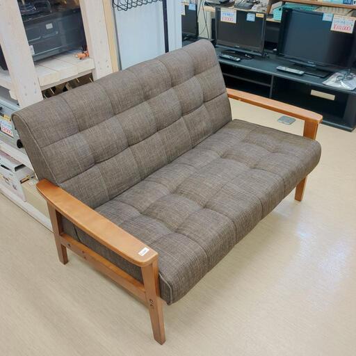 ソファ☆2P☆布・ウッド☆キズあり、【浜村鹿野温泉ICから3分 買取本舗 宮本リサイクル 営業時間9～19時 定休日水曜のみ←連絡できませんm(_ _)m】
