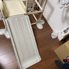 子供用の滑り台&ジャングルジムの画像