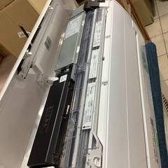 TOSHIBA   東芝　ルームエアコン　RAS-K221ADXBK   2023年製  6〜8畳の画像