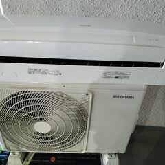 配達可!!美品♪2021年製 アイリスオーヤマ ルームエアコン 2021年製 おもに10畳 IRR-2821C