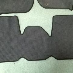 フロアマット　シャトル ハイブリッドの画像