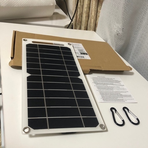 ㊷【新品】ポータブルソーラーパネル発電機 5V 15W USB
