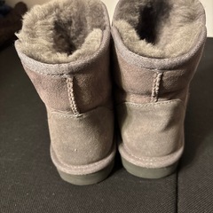 モコモコブーツの画像