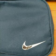 エナメルバッグ&シューズケースの画像