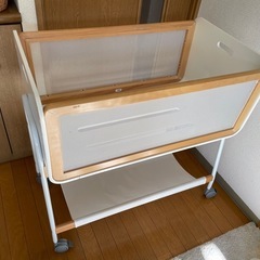 リリワゴン(ベビーベッド)の画像