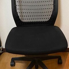 【取引中です】オカムラ ヴィスコンテチェア 全部で4脚あります（okamura Visconte ①〜④）の画像