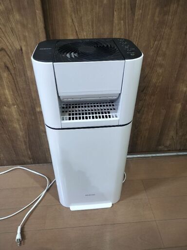 サーキュレーター付き除湿器