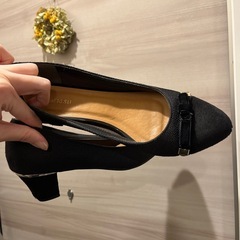 【取引先決定】ITS’DEMO 黒 パンプス Mサイズ