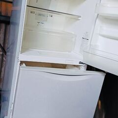 中古の大型冷蔵庫　ファミリー用　東芝　愛知県弥富市の画像