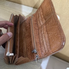 ALZUNI長財布の画像