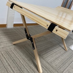 新品テーブルの画像