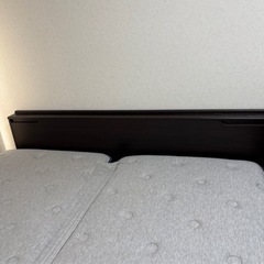 (取引者確定)ベッド　Queenサイズの画像
