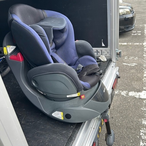 ディアターン プラス AB  アップリカ チャイルドシート　ISOFIX