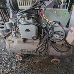 HITACHI コンプレッサーの画像
