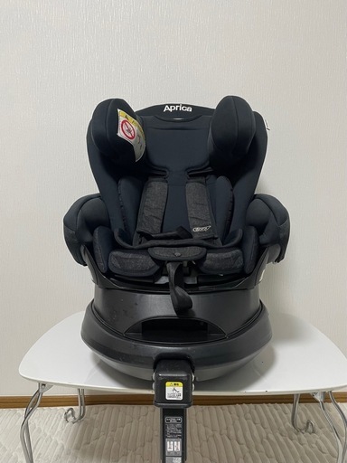⭐️応談中⭐️アプリカ　リクライニング 、360°回転、ISOFIXタイプチャイルドシート