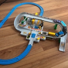 くるぞわたるぞカンカン踏切セット　トミカ　プラレール
