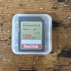 　SanDisk Extreme PLUS SDカード