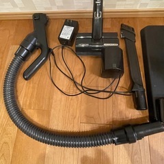 日立　スティッククリーナー　バッテリー2個付 日立 スティッククリーナー バッテリー2個付