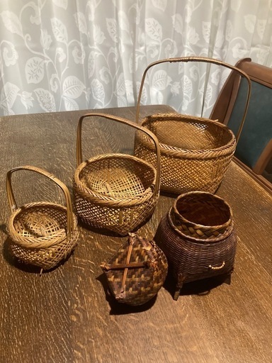 工芸　　竹細工の籠3点とビク1点