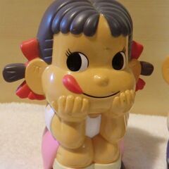 ペコちゃんぽこちゃん　貯金箱の画像