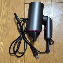 ドライヤーの画像