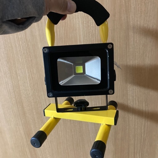 LED 投光機