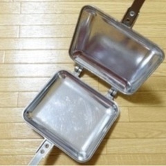 キャプテンスタッグ マルチミニパン たこ焼きグリル ホットサンドメーカー SOTO スモークウッドの画像