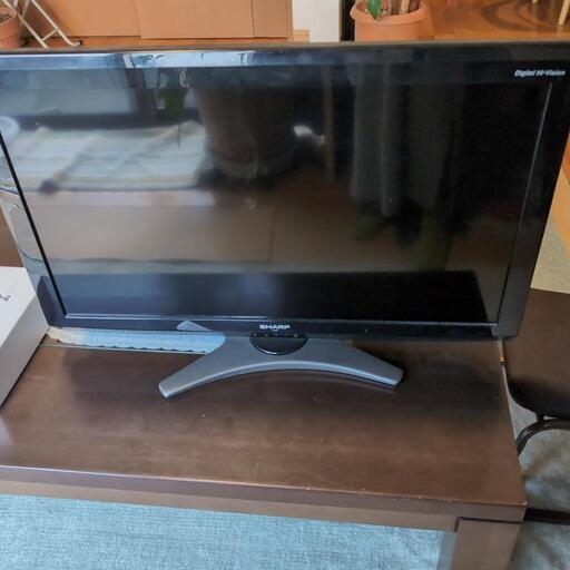 テレビ　32型