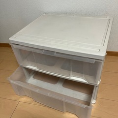 プラスチック洋服収納