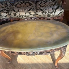 椅子、テーブルセット の画像