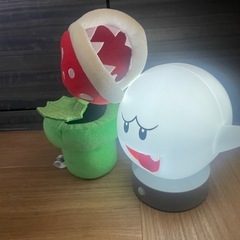 USJで購入したテレサライトとパックンフラワーぬいぐるみ
