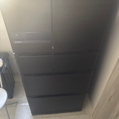 三菱大型冷蔵庫525L2015年の画像