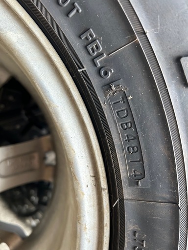315/75r16 フルピン　スパイク　4本　冬タイヤ 315/75r16 フルピン スパイク 4本 冬タイヤ