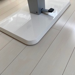 昇降テーブルの画像
