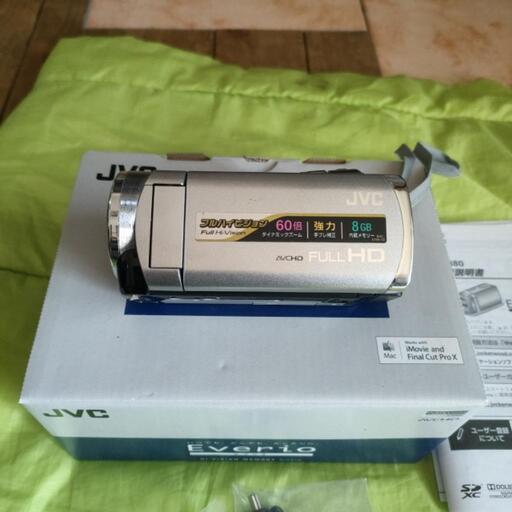 性能保証！JVC  ビデオカメラ　GZ-E380-S