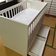 IKEAベビーベッドの画像
