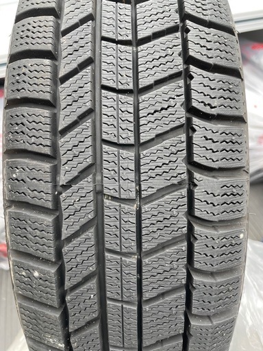 エブリイ　スタッドレスタイヤ　4本