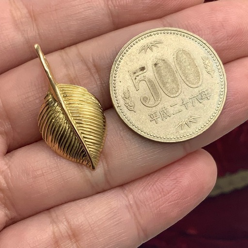 K18 リーフ　ペンダント　3.5g