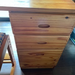 机になるタイプの家具の画像