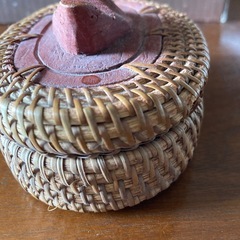 籐の小物入れの画像