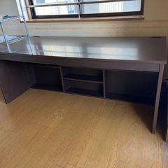 オフィスデスク　交渉中の画像