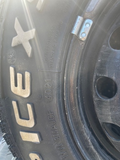 スタッドレスタイヤ 145/80R12