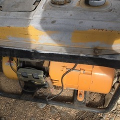 マキタ　G2010 100/200V 発電機　実働品の画像