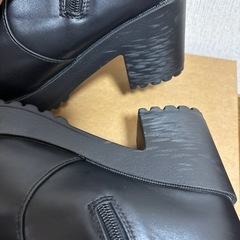 厚底ブーツの画像