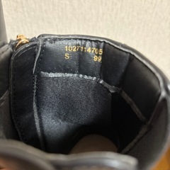 厚底ブーツの画像