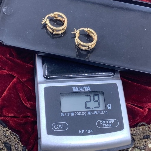 K18 フープ　デザインピアス　2.9g 両耳