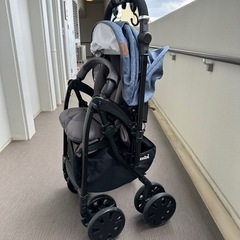 Conbi ベビーカー
の画像